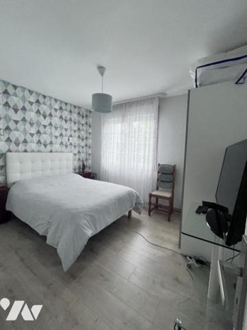 Propriété composée de 3 Logements (B997)