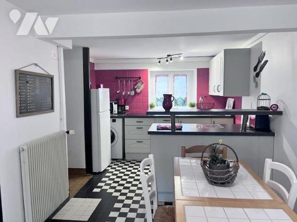 Propriété composée de 3 Logements (B997)