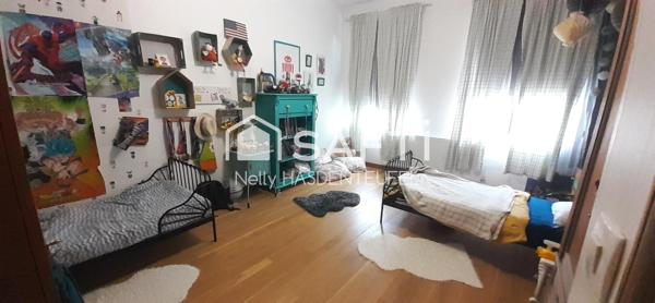 MAISON DE MAITRE SEMI PLAIN PIED 4 CHAMBRES DONT 1 AU RDC