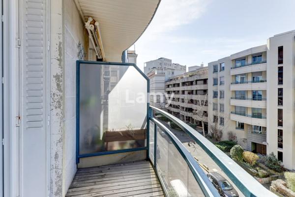 Centre-ville ! appartement t3 + balcon + box