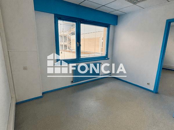 Location Local commercial 5 pièces 111 m² - Strasbourg 67100