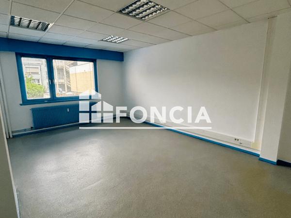 Location Local commercial 5 pièces 111 m² - Strasbourg 67100