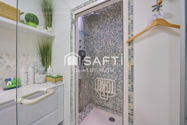 CESSION DE DROIT AU BAIL LOCAL COMMERCIAL DE 77 M2 AVEC VITRINE DE 10 METRES IDEAL CABINET MEDICAL PLACE CHARRAS COURBEVOIE