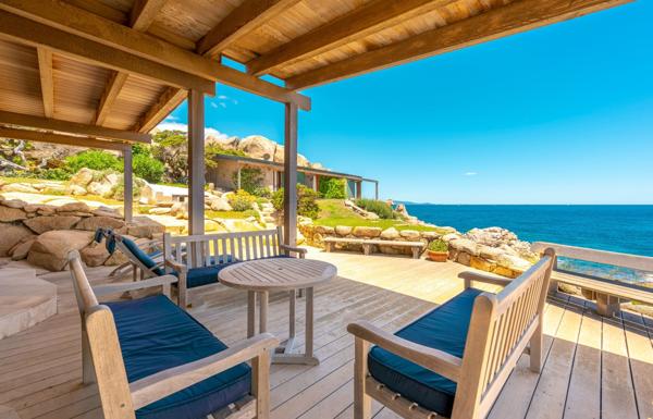 Vente Villa de luxe Bonifacio 7 Pièces 150 m²