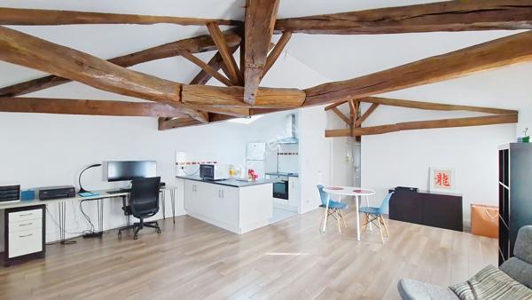 Opportunité investisseur : immeuble sans vacance locative avec 4 logements et stationnement privé
