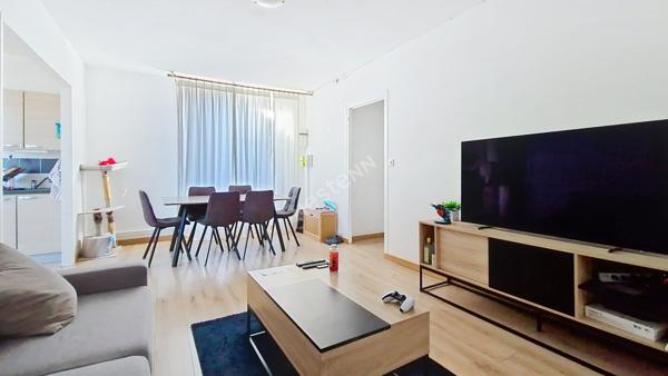 Opportunité investisseur : immeuble sans vacance locative avec 4 logements et stationnement privé