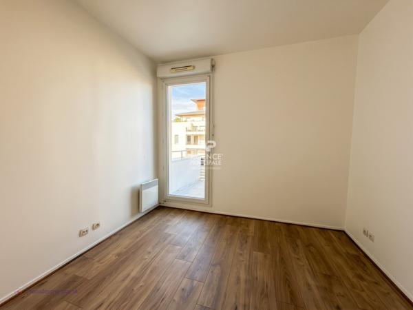 Appartement 2 pièces 50.84 m2 - Saint Germain en Laye Loyer 1 150 €/mois charges comprises **  - Référence  18718