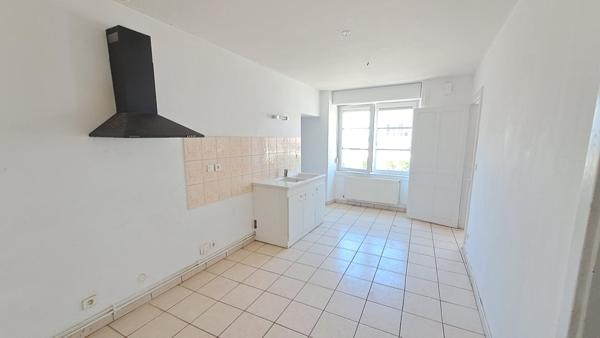 Maison spacieuse située à Saulx !