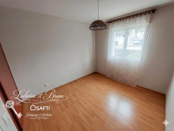 MAISON AVEC VIE DE PLAIN PIED