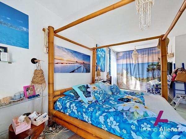Votre havre de paix moderne, sans travaux, avec piscine et pergola