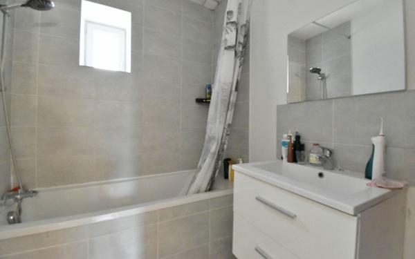 Appartement à vendre    3 pièces •  Beynost