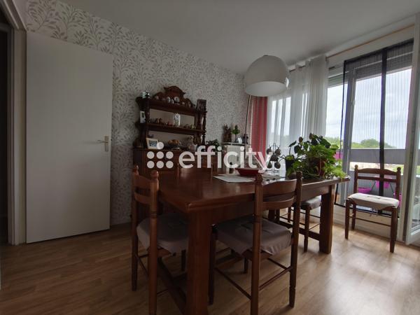 Appartement
         5 pièces
        - 94 m² Exclusivité 139 000 € *