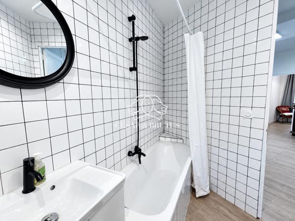 VILLEURBANNE CHARPENNES – T3 de 37 m² rénové | Métro A/B & Tram | Faibles charges