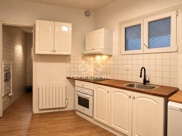 VILLEURBANNE CHARPENNES – T3 de 37 m² rénové | Métro A/B & Tram | Faibles charges