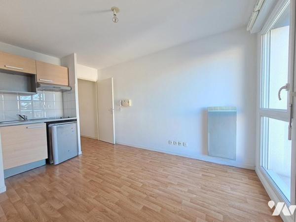 A VENDRE - NANTES - SAINT-PASQUIER - Dans un immeuble 2010, grand studio de 18m².