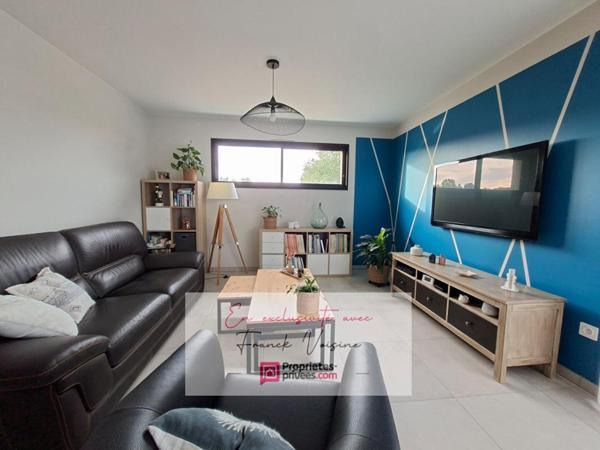 A VENDRE en Exclusivité à Saint Paul en Pareds, Maison de plain-pied PMR de 95 m2 env avec 2 chambres et 1 bureau sur une parcelle de 471 m2