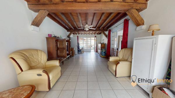 Propriété sur 5288 m2 avec grandes dépendances