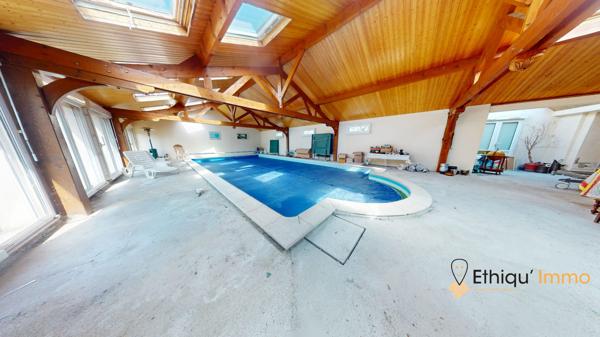 Propriété sur 5288 m2 avec grandes dépendances