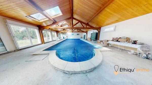 Propriété sur 5288 m2 avec grandes dépendances