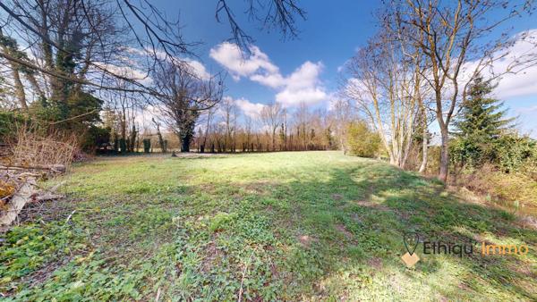 Propriété sur 5288 m2 avec grandes dépendances