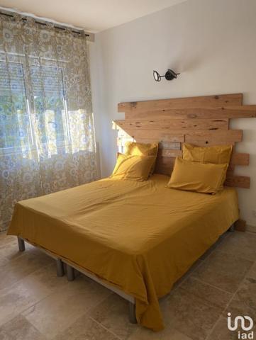 Maison 4 pièces de 210 m² à Caumont-sur-Durance (84510)