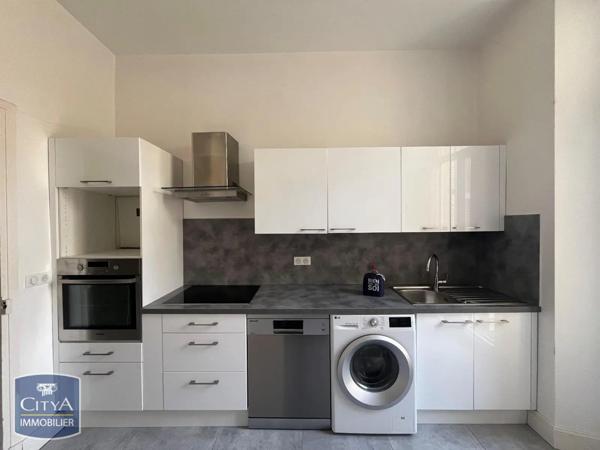 Appartement à louer 4 pièces 137m²