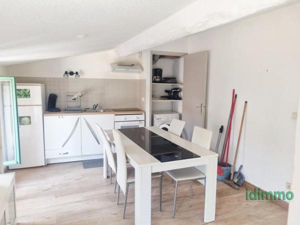 Affaire Draguignan Immeuble bon état 4 lots 3 studios et un F2 rapport rapport 1920€/mois 280000€ Draguignan (83300)