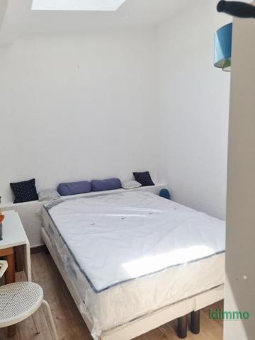 Affaire Draguignan Immeuble bon état 4 lots 3 studios et un F2 rapport rapport 1920€/mois 280000€ Draguignan (83300)