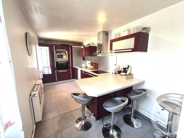 Maison à vendre  4 pièces - 98,40 m 2   ALBERT  - 80