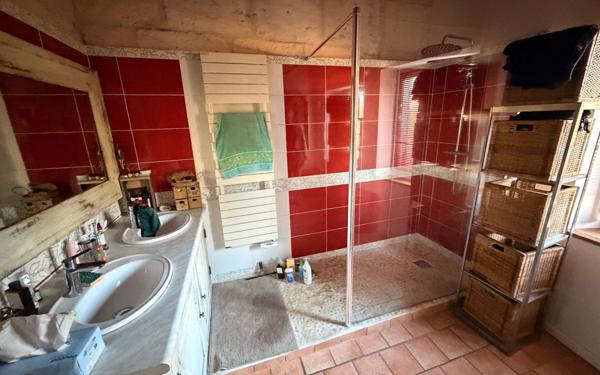 Maison à vendre    6 pièces • 220 m2 Tarascon