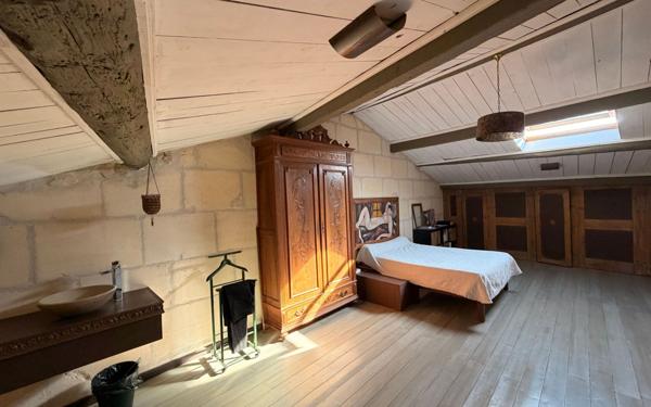 Maison à vendre    6 pièces • 220 m2 Tarascon