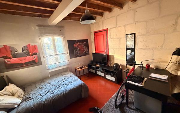 Maison à vendre    6 pièces • 220 m2 Tarascon