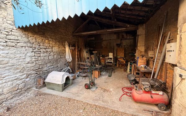 Maison à vendre    6 pièces • 220 m2 Tarascon