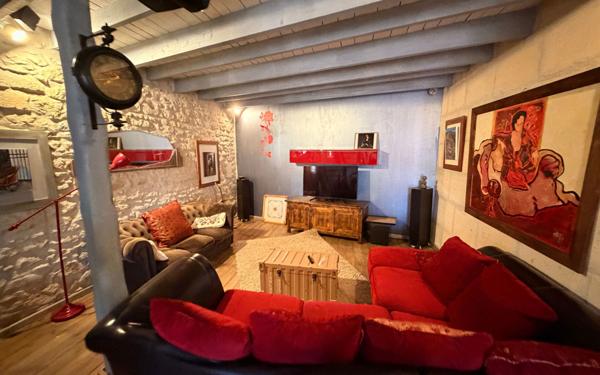 Maison à vendre    6 pièces • 220 m2 Tarascon