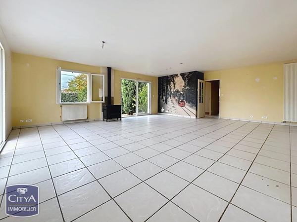 Maison à vendre 4 pièces 107.8m² Fontaine-le-Comte (86240)
