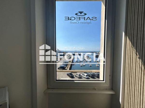 Location Local commercial 1 pièce 97.38 m² - 36 QUAI DE LA DOUANE Brest 29200