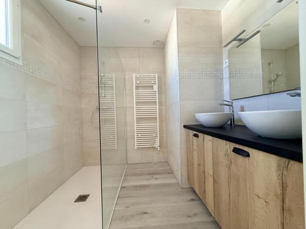 Appartement 3 pièces de 69m2 à Vaux sur mer proposé par Elite Syndic Immo - LAPP116478