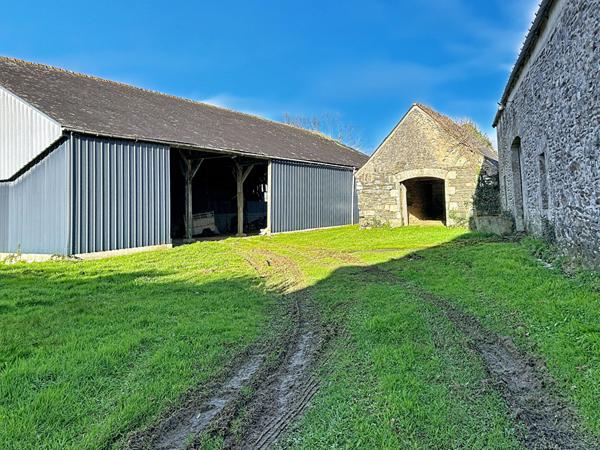 Maison 7 pièces, 178 m² au sol, vie de plain-pied, hangar et deux dépendances