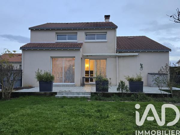 Maison à vendre 6 pièces 161 m² Montrevault-sur-Èvre