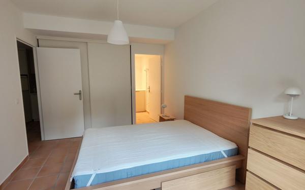 Appartement à louer    2 pièces •  Villeneuve-lès-Avignon