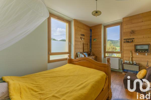 Maison à vendre 8 pièces 257 m² Entrelacs