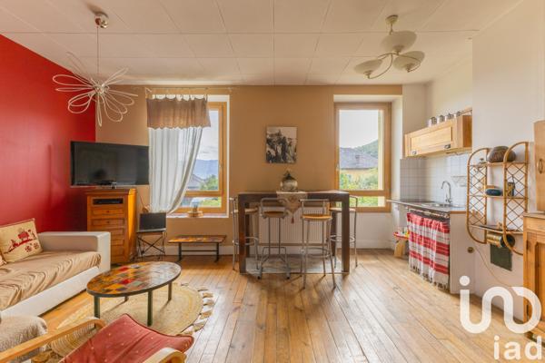 Maison à vendre 8 pièces 257 m² Entrelacs