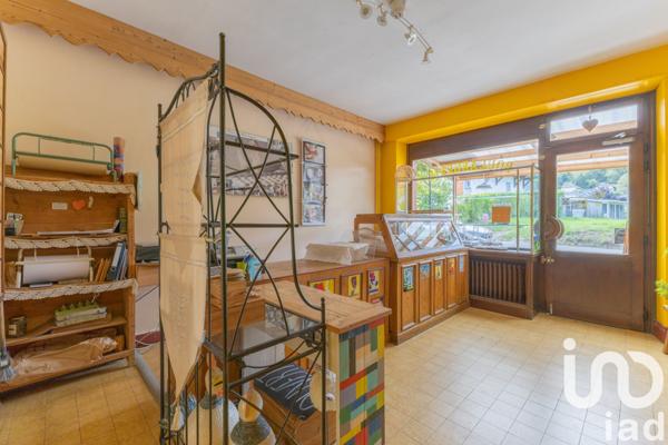 Maison à vendre 8 pièces 257 m² Entrelacs