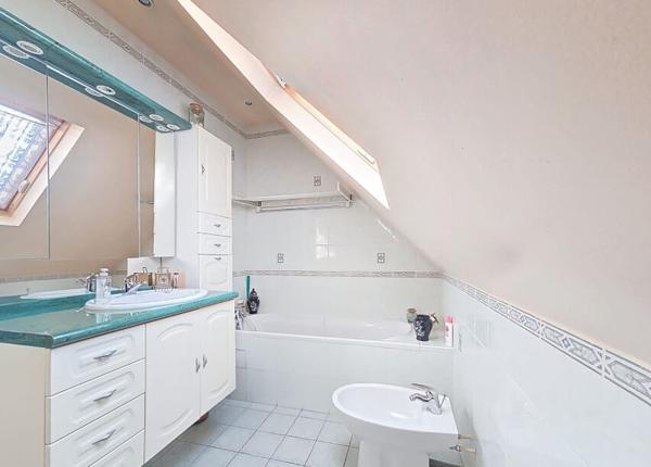 Maison 6 pièce(s) 100 m2