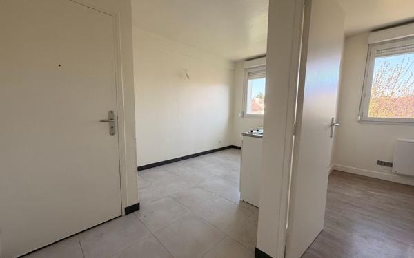 Appartement à louer    1 pièce • 21,48 m2 Morangis