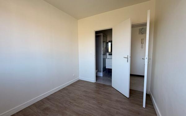 Appartement à louer    1 pièce • 21,48 m2 Morangis