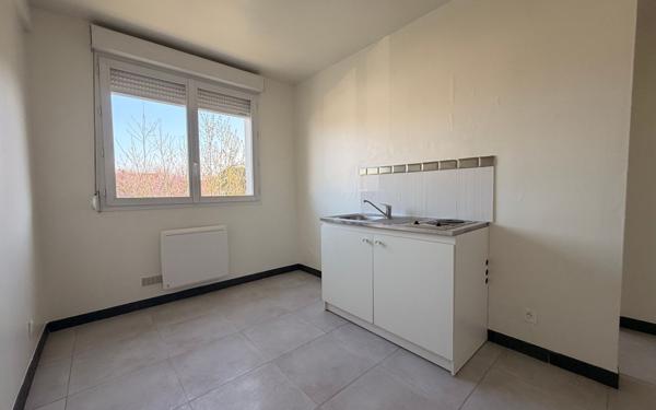 Appartement à louer    1 pièce • 21,48 m2 Morangis