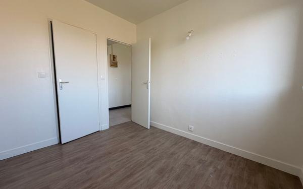 Appartement à louer    1 pièce • 21,48 m2 Morangis