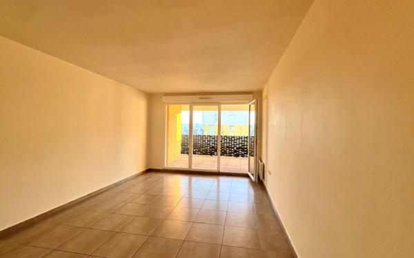 Appartement à vendre    3 pièces • 60,18 m2 Istres
