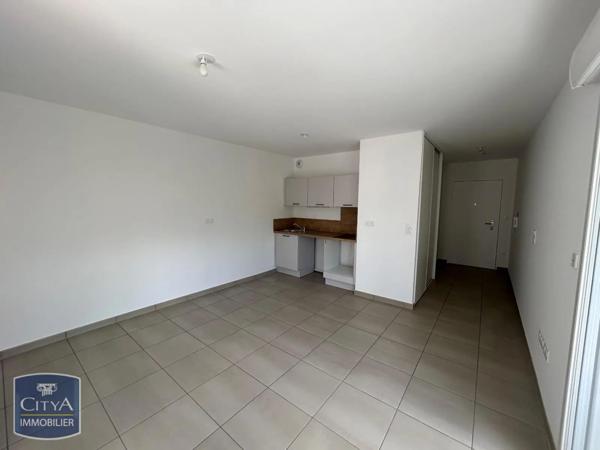 Appartement à louer 1 pièce 28.81m²